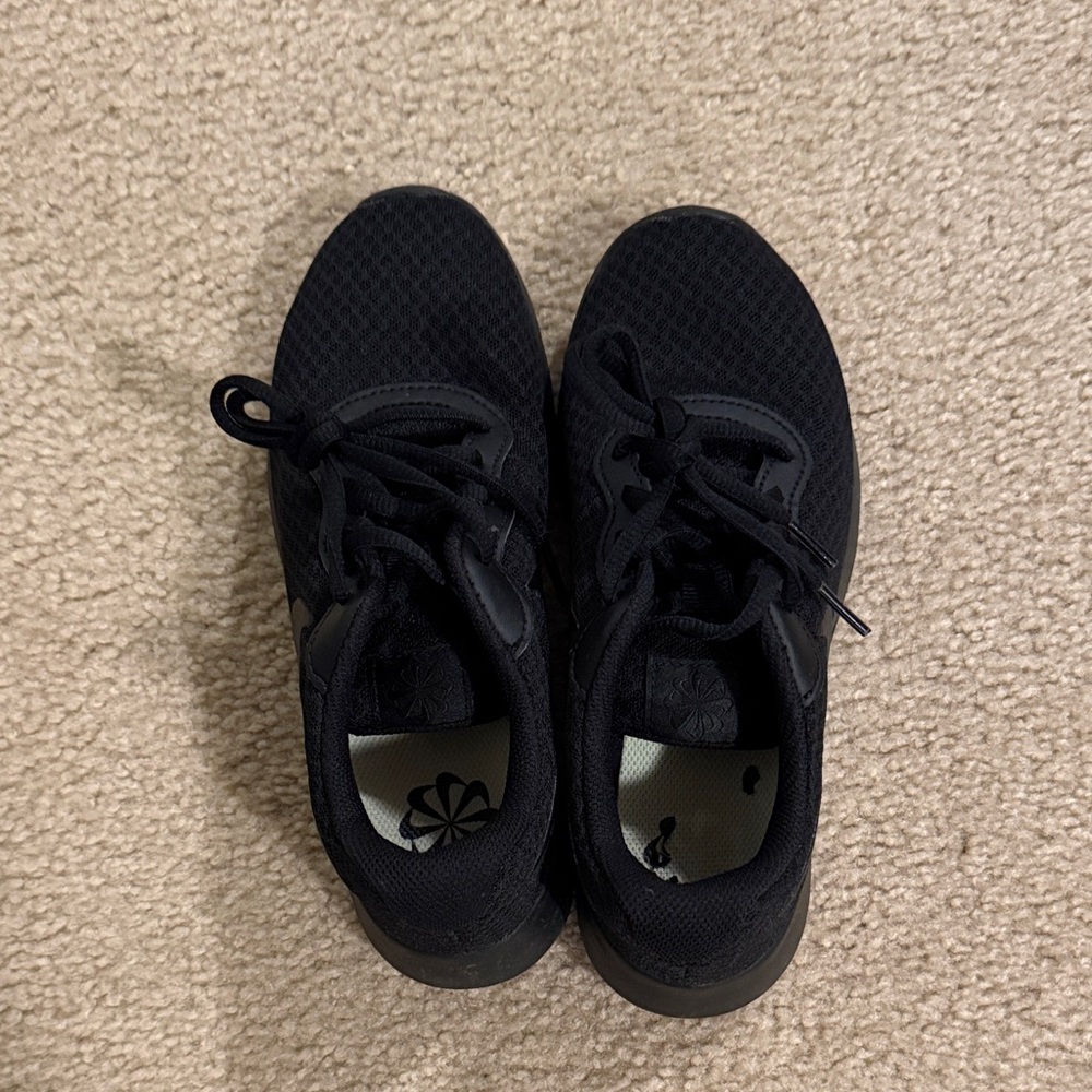 Nike Kids Black Sneakers